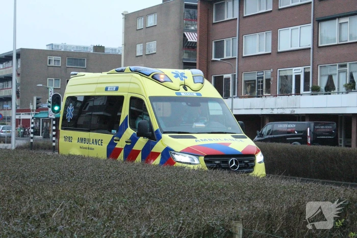 Scooterrijdster nagekeken na ongeval