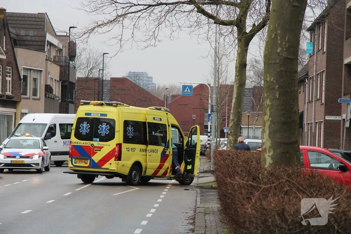 Meerdere mensen onderuit door lang oliespoor