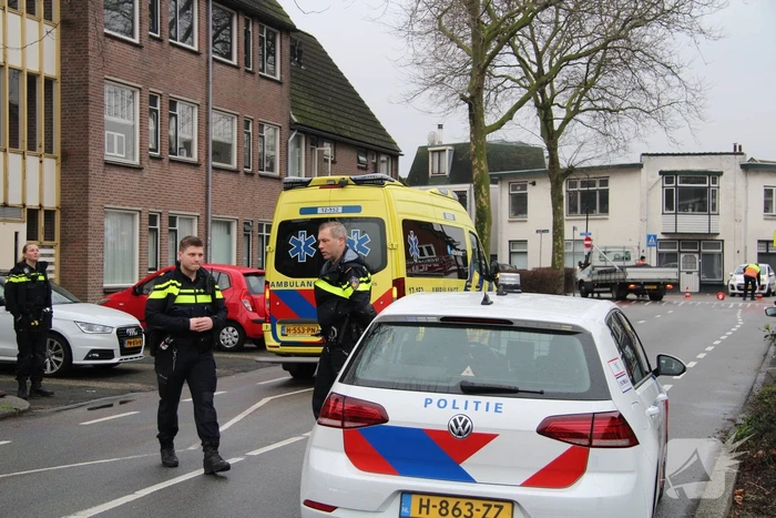 Meerdere mensen onderuit door lang oliespoor