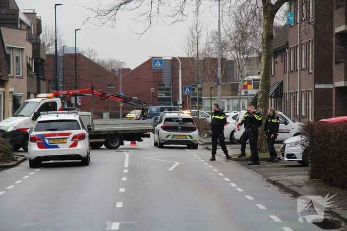 Meerdere mensen onderuit door lang oliespoor
