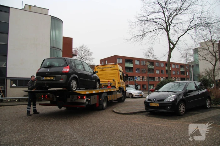 Meerdere mensen onderuit door lang oliespoor