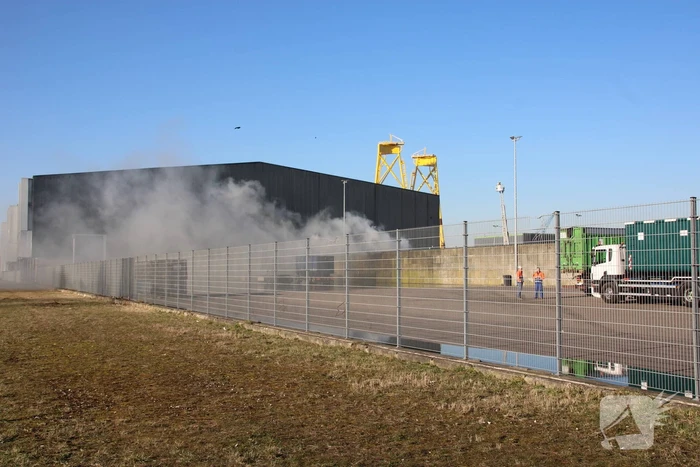 brand waalhavenweg rotterdam
