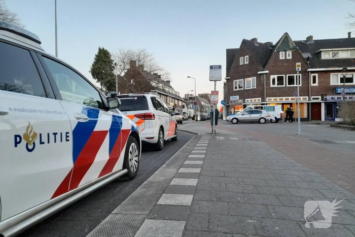 Grote politie-inzet voor inval in twee panden