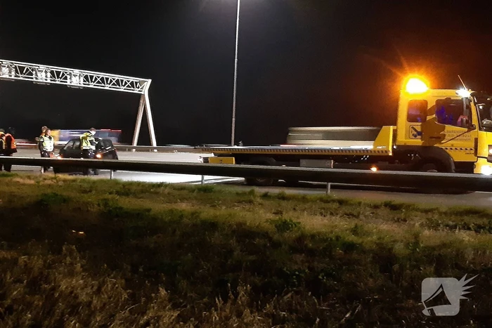 Botsing tussen vrachtwagen en auto