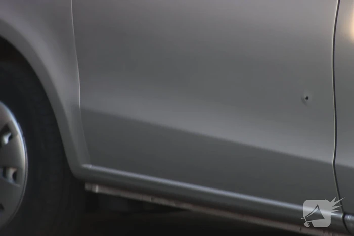 Bestelbus beschoten vanuit rijdende auto