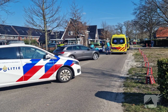 Twee wielrenners gewond bij botsing