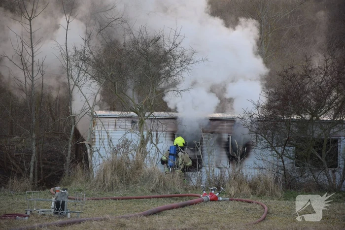 Stacaravan uitgebrand in duingebied