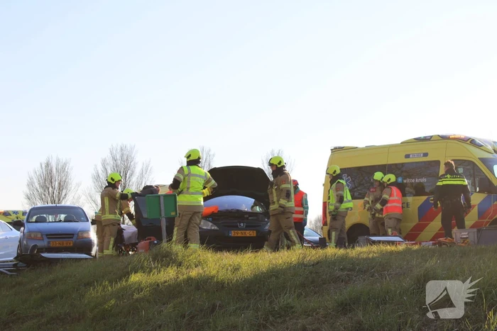Inzittende bekneld na kettingbotsing