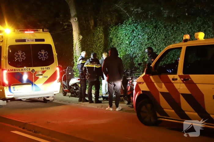 Schade na botsing tussen brommerrijders