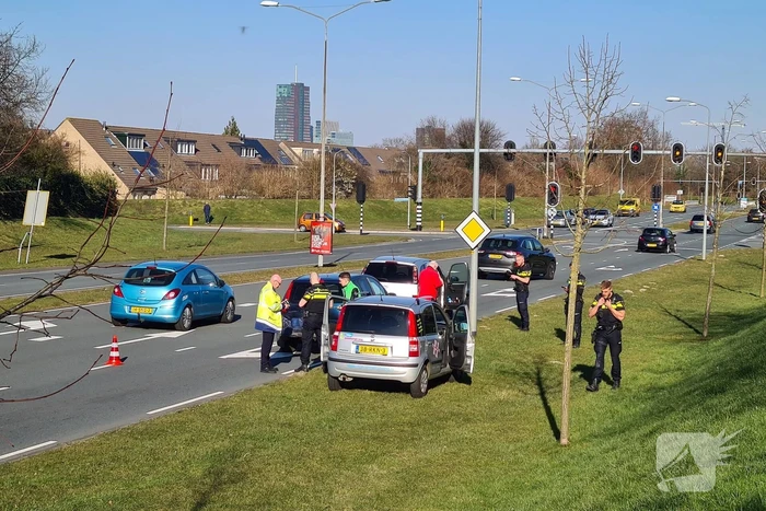Kop-staart botsing zorgt voor veel schade