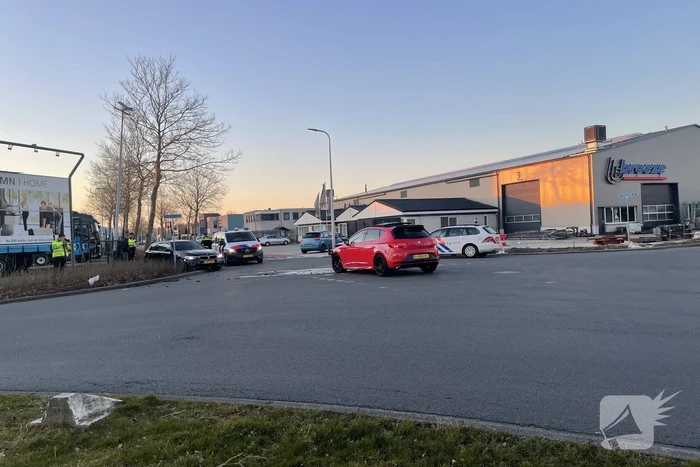 Schade na botsing op kruising