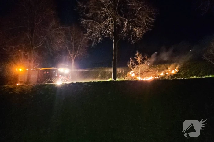 Buitenbrand in berm