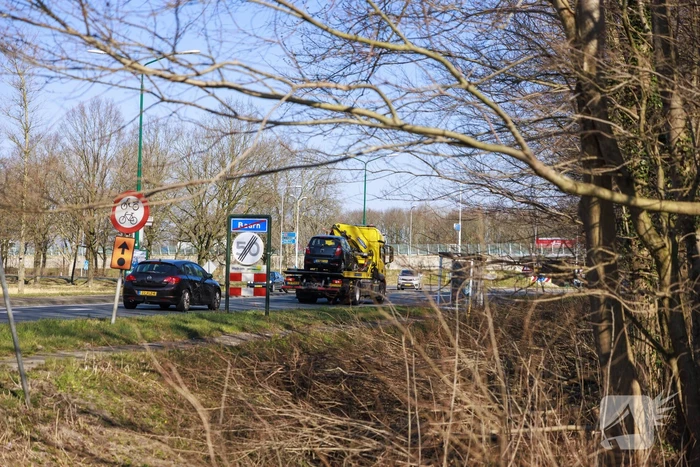 Auto loopt flinke schade op na botsing