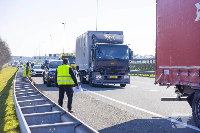Enorme file door ongeval bij knooppunt Hoevelaken