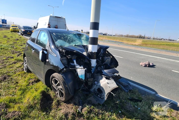 Auto total-loss na botsing op stoplicht