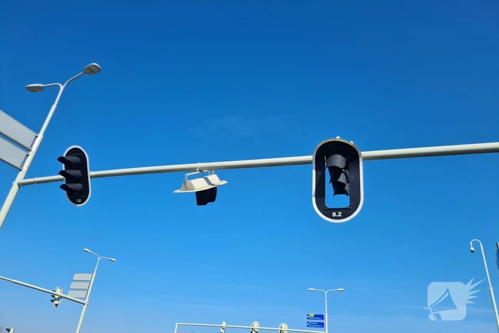 Auto total-loss na botsing op stoplicht