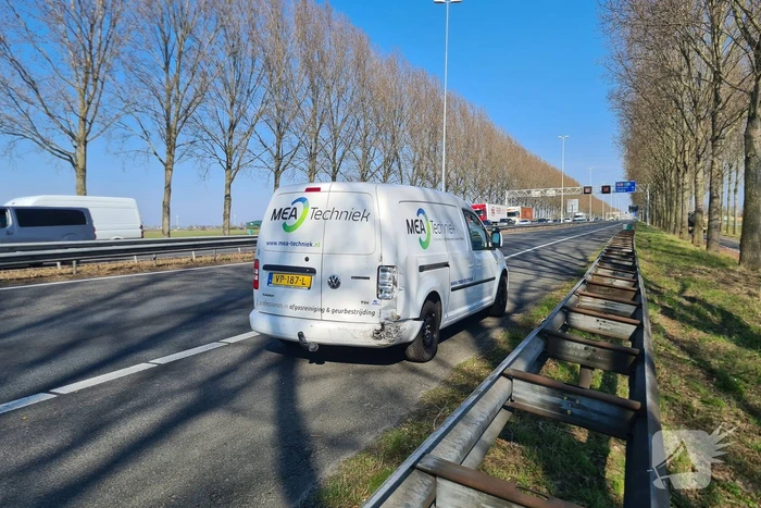 Vijf voertuigen betrokken bij botsing op snelweg