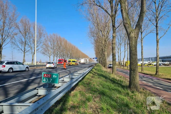 Vijf voertuigen betrokken bij botsing op snelweg