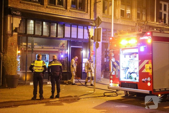 Rookontwikkeling vanwege brand in restaurant Tollius