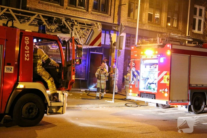 Rookontwikkeling vanwege brand in restaurant Tollius