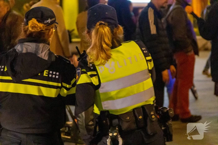 Demonstratie van FVD bij debatcentrum