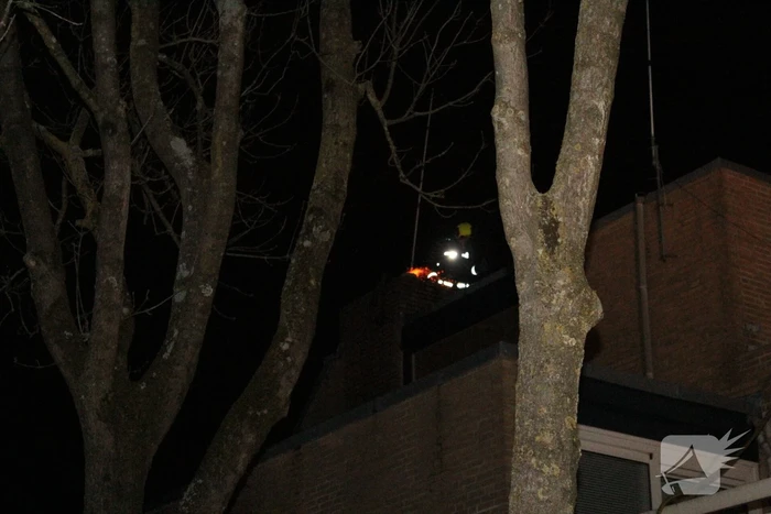 Veel vonken bij brand in schoorsteen