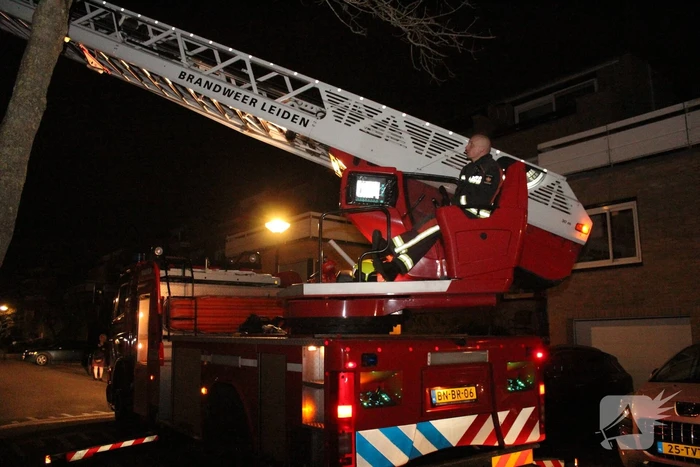 Veel vonken bij brand in schoorsteen