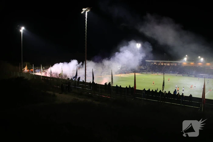 Grote politie-inzet bij onrustige voetbalwedstrijd
