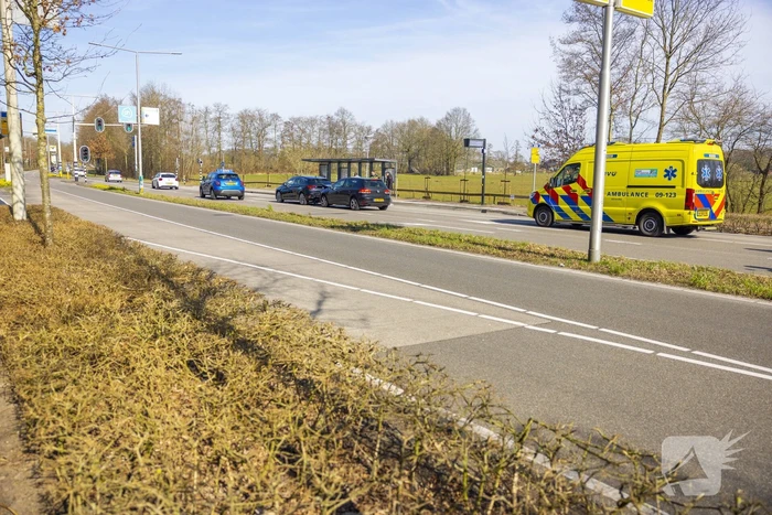 Kop-staart botsing voor Meander ziekenhuis