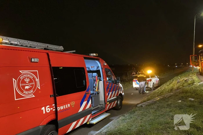 Zoekactie na aantreffen fiets naast sloot