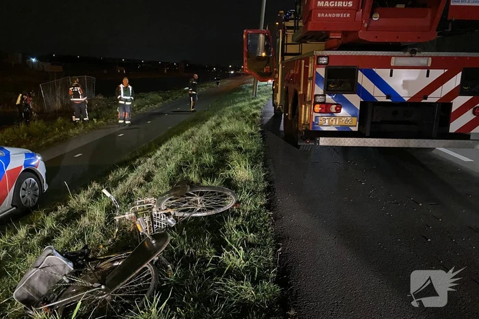 Zoekactie na aantreffen fiets naast sloot