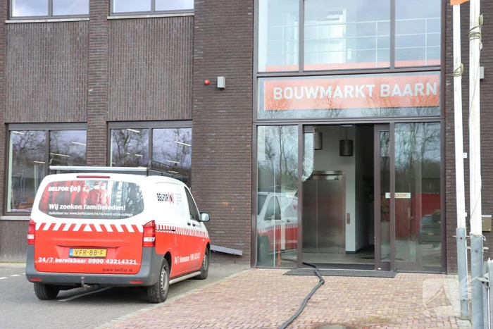 Brandweer nog uren druk met grote brand