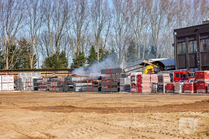 Day After: Zeer grote brand terrein Bouwmarkt Baarn