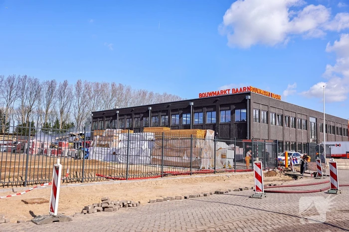 Day After: Zeer grote brand terrein Bouwmarkt Baarn