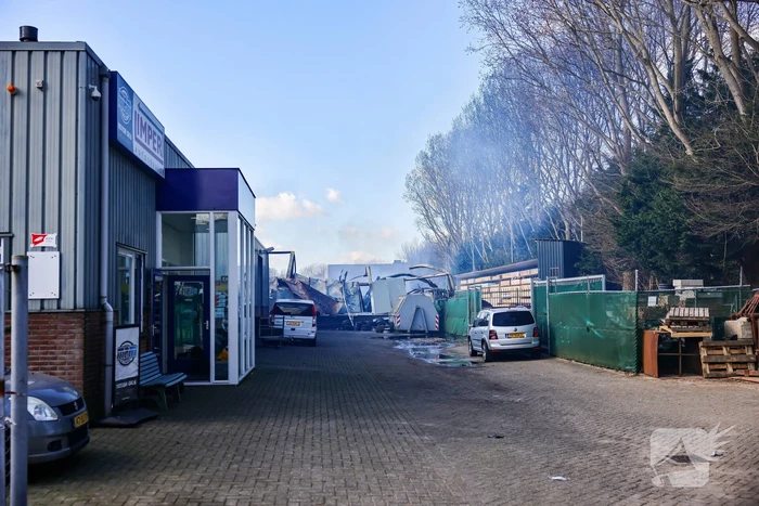 Day After: Zeer grote brand terrein Bouwmarkt Baarn