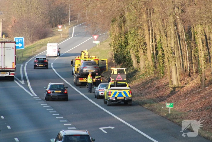 Kop-staart botsing op snelweg