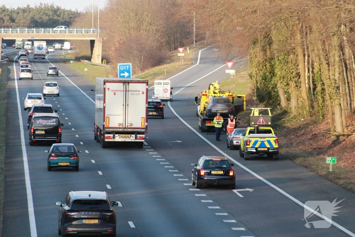 Kop-staart botsing op snelweg