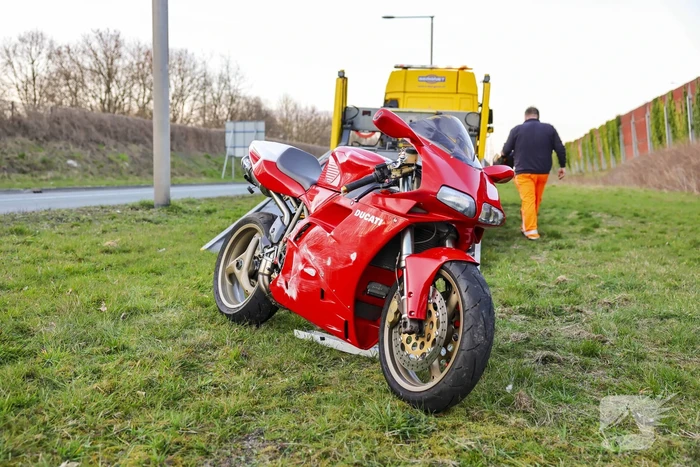 Motorrijder ernstig gewond na valpartij