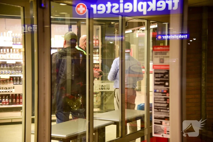 Schoten gelost bij overval op supermarkt