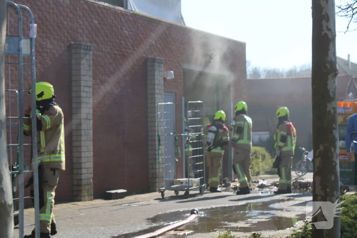 Supermarkt Albert Heijn ontruimd vanwege brand