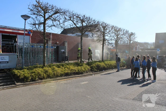 Supermarkt Albert Heijn ontruimd vanwege brand