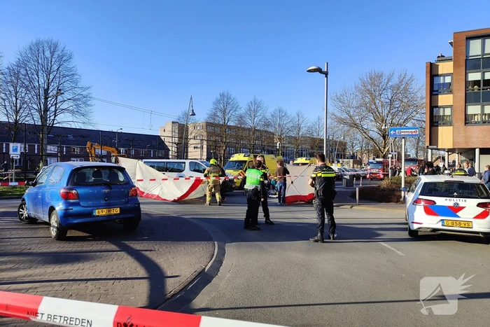 Bestuurster rijdt door na ernstige aanrijding