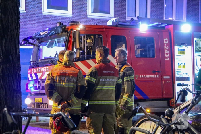 Meerdere woningen ontruimd bij grote brand