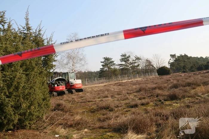 Graafmachine zwaar beschadigd vanwege brand