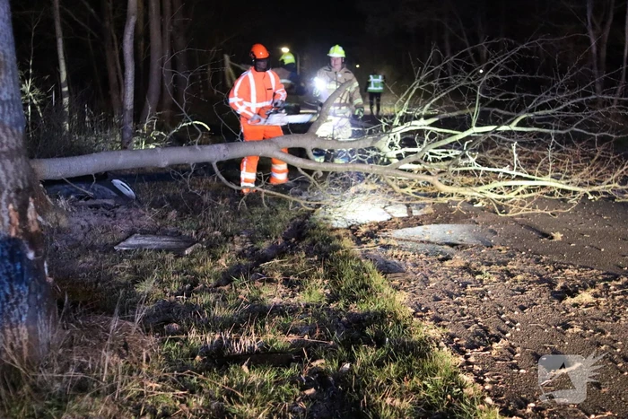 Ravage en gewonde na eenzijdig ongeval