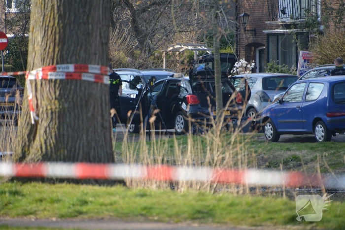 Mogelijk explosief aangetroffen in auto