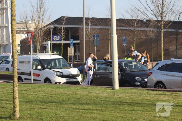 Drie voertuigen betrokken bij kettingbotsing