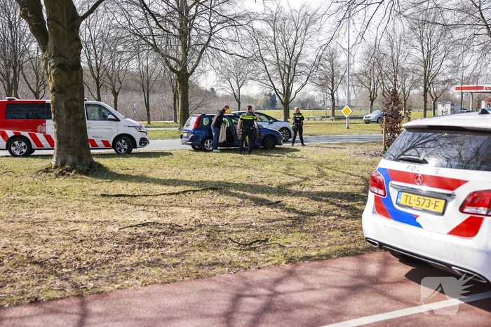 Flinke schade na botsing op Escher rotonde