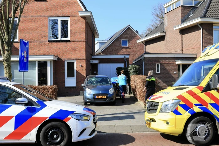 Fietsster gewond bij botsing met auto
