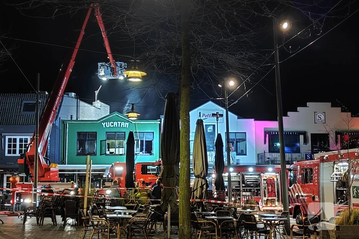 Grote brand boven cafe Railroad